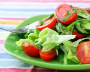 Como Fazer Salada de Alface Tomate e Pepino (4)