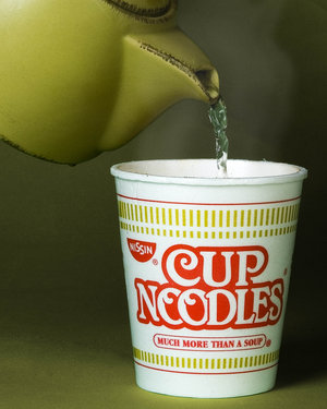 O Macarrão Instantâneo - Cup Noodles